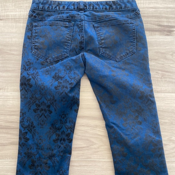 Free People Black Floral Background Jeans - 25 - Picture 7 of 13